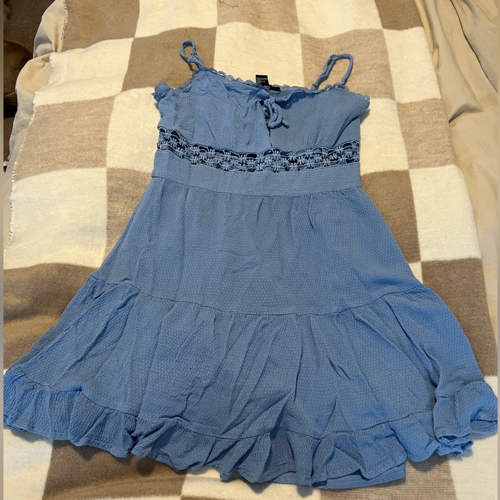 Blue Sleeveless Dress with lace detail cutout